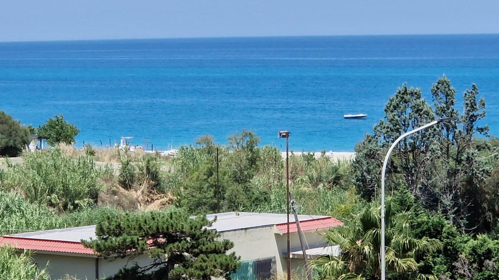 Nina'S House 3 , A 300 Metri Dal Mare Apartment Santa Caterina Dello Ionio Marina Екстериор снимка